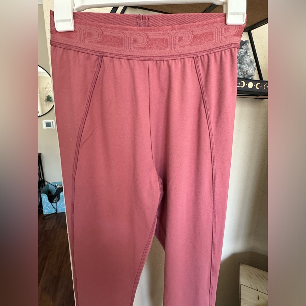 VS Pink Leggings Size Medium
